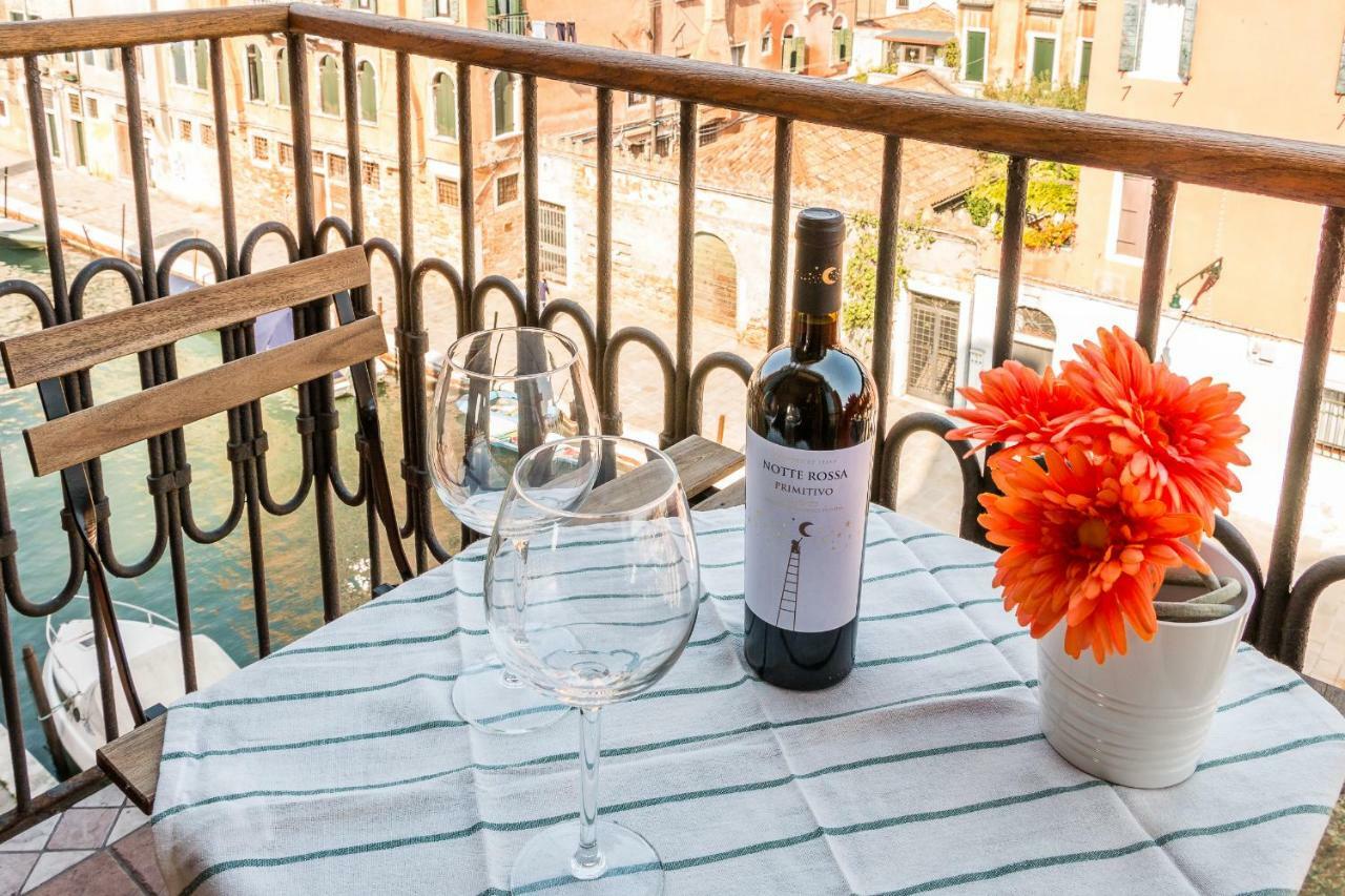 Sunny Nest Canal View In Venice Chic Movida Ngoại thất bức ảnh