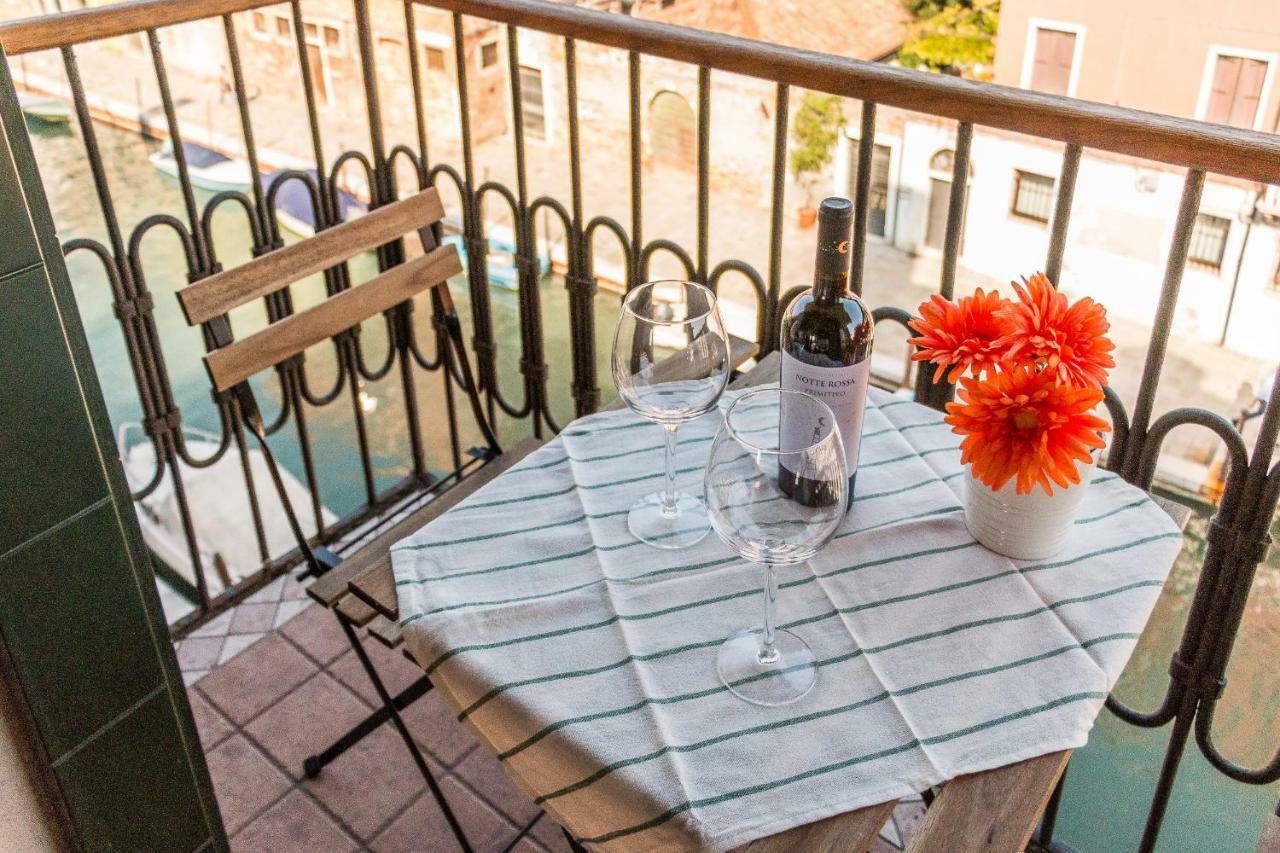 Sunny Nest Canal View In Venice Chic Movida Ngoại thất bức ảnh